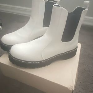 Sincerely Jules boots NEW